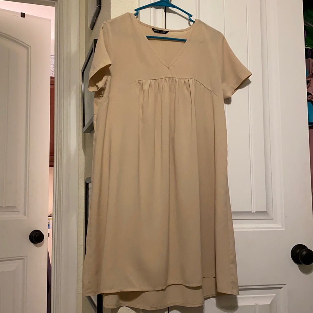 SHEIN dress size Med and color tan.